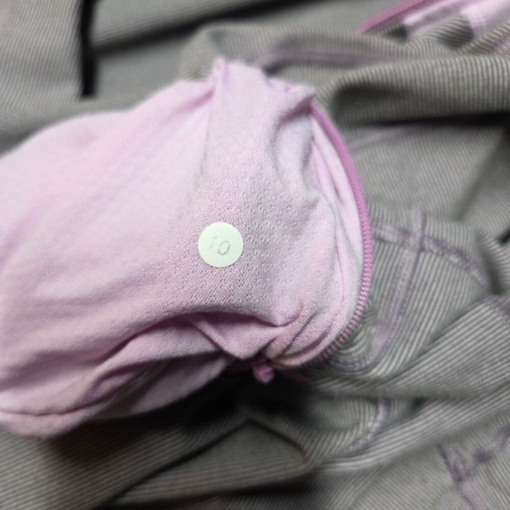 Lululemon Jacket Women 10 Purple Stride Hood Performance Active Wick Yoga Casual - Picture 6 of 6